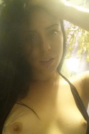 Yasmina - rencontre-Naturiste-Saint-Étienne