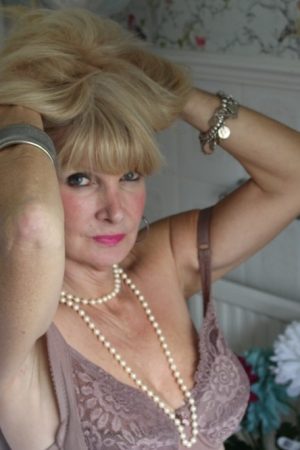 Une chaleur qui m’excite Maëva - rencontre-Cougar-Argenteuil