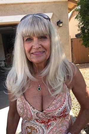 Je me sens aventureuse Julie - rencontre-Cougar-Colmar