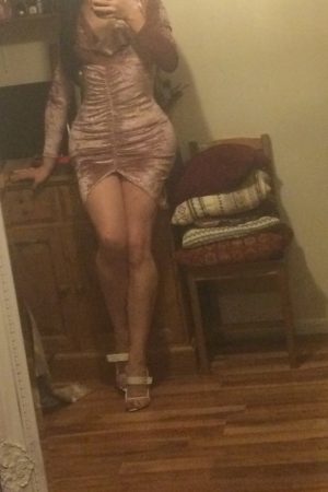 Aventure sans détour Samira - rencontre-MILF-Mérignac