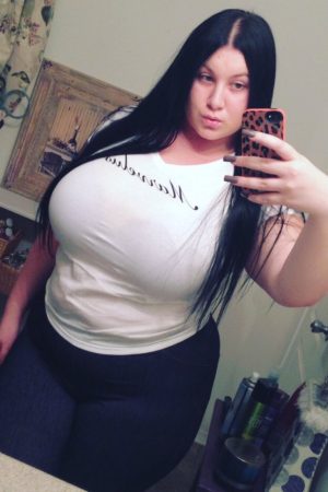 Chaleur en déplacement Célia - rencontre-Teen-Bourges