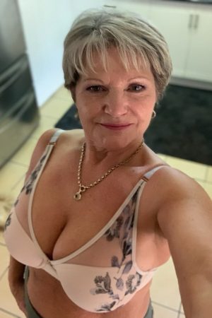 Claire - rencontre-Cougar-Angers