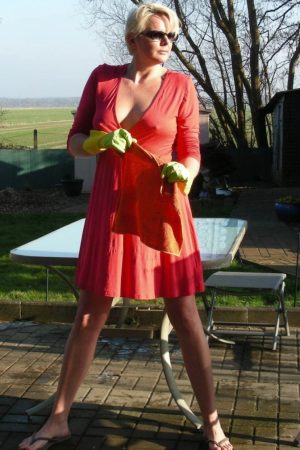 Soudainement excitée 🔥 Clara - rencontre-Cougar-Valence
