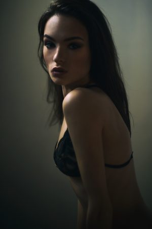 Kiffe les nuits chaudes Leïla - rencontre-Teen-Ivry-sur-Seine
