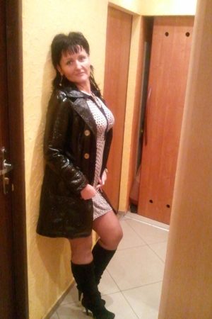 Elsa - rencontre-MILF-Beauvais