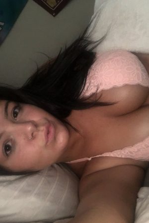 Finis le ménage, finie la routine Emma - rencontre-Milf-Vannes