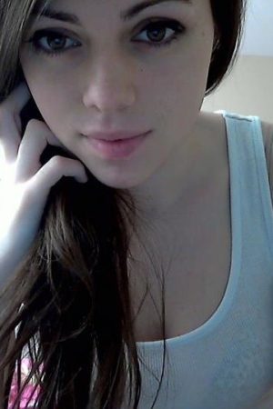 Simple et sans chichi Nina - rencontre-Teen-Beauvais