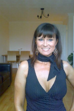 L’atelier de mosaïque qui me fait fantasmer Mireille - rencontre-MILF-Belfort